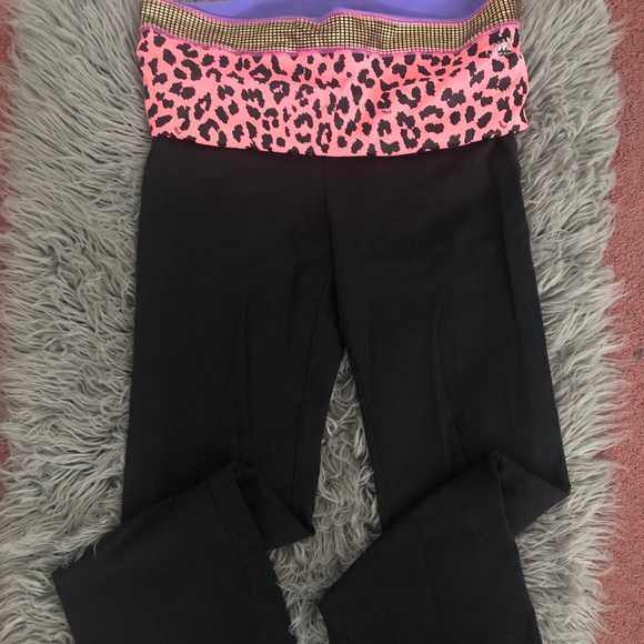 PINK Victoria's Secret Pants - Pink yoga pants